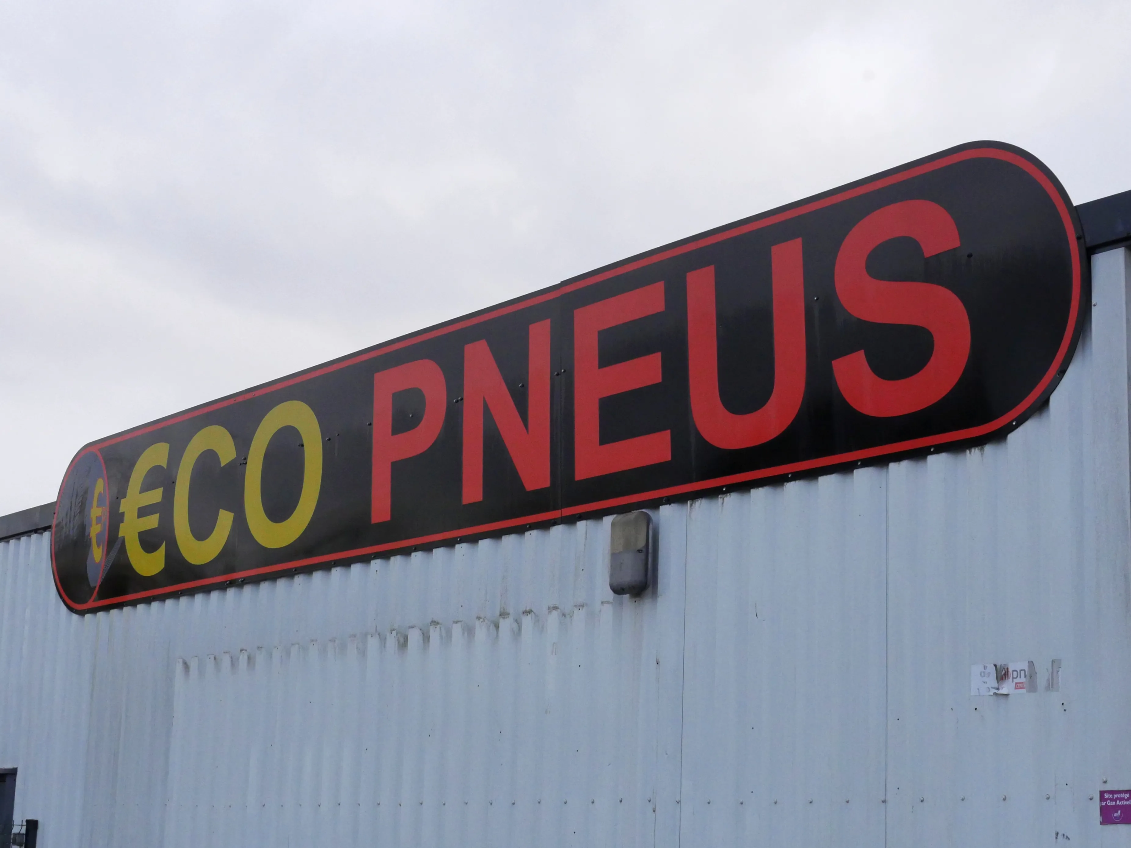 LE ROI DU PNEU À AMIENS