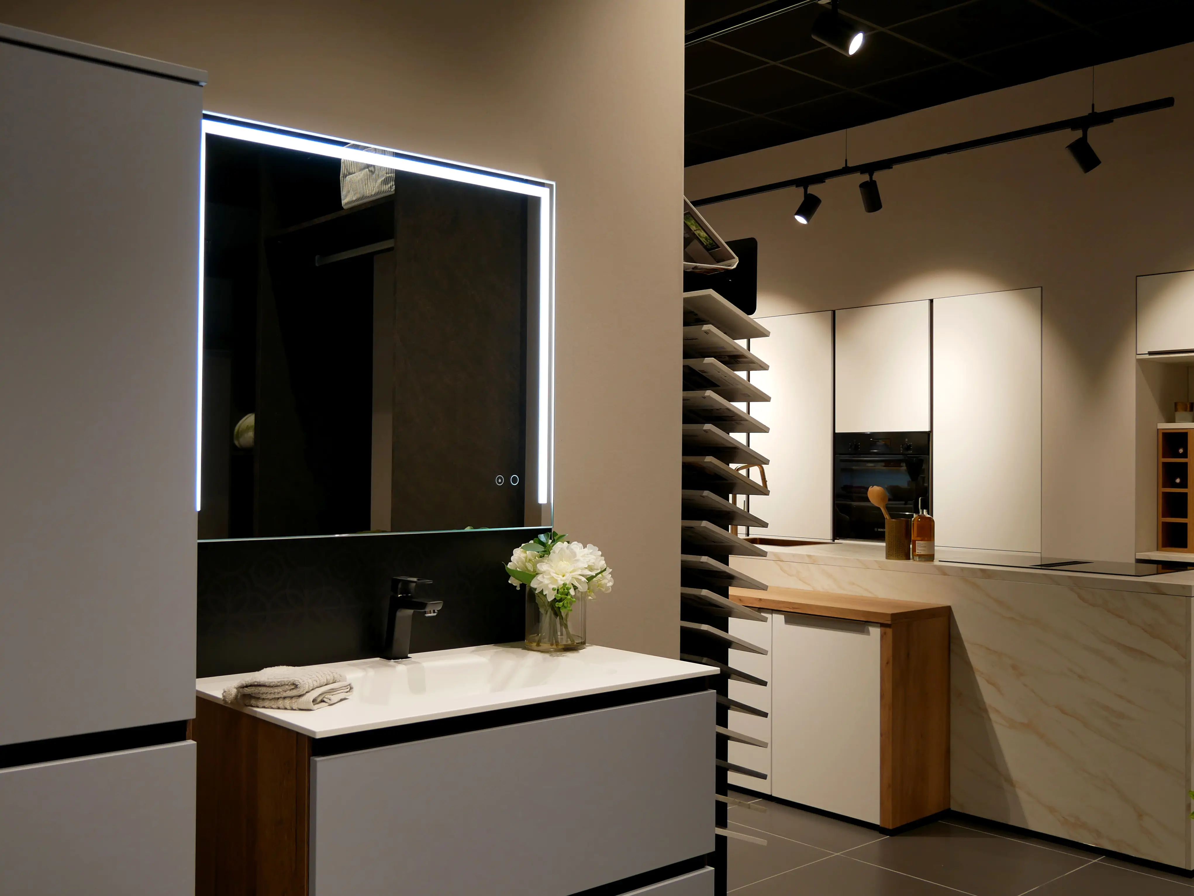 IXINA VOIT PLUS GRAND À AMIENS