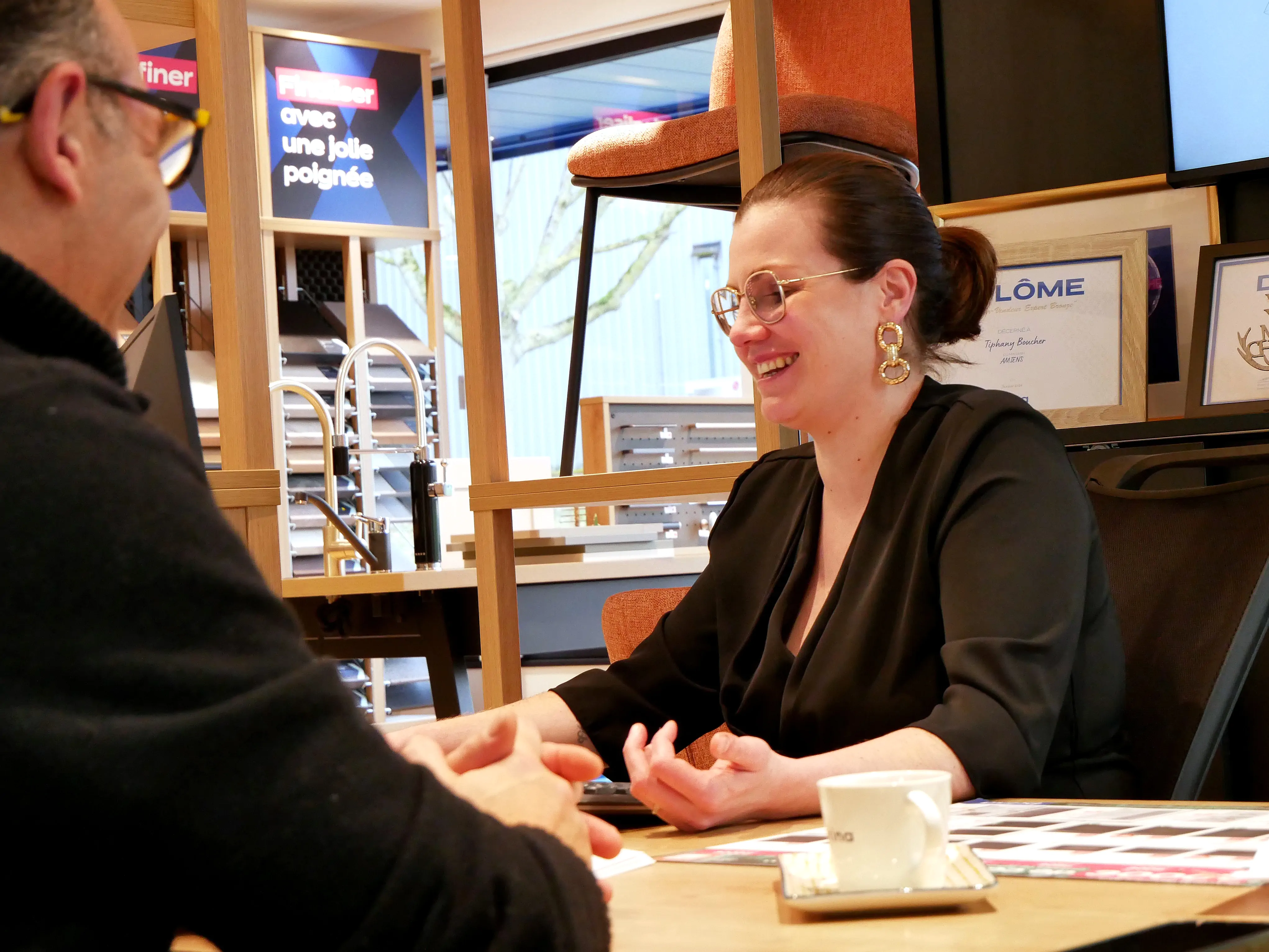 IXINA VOIT PLUS GRAND À AMIENS