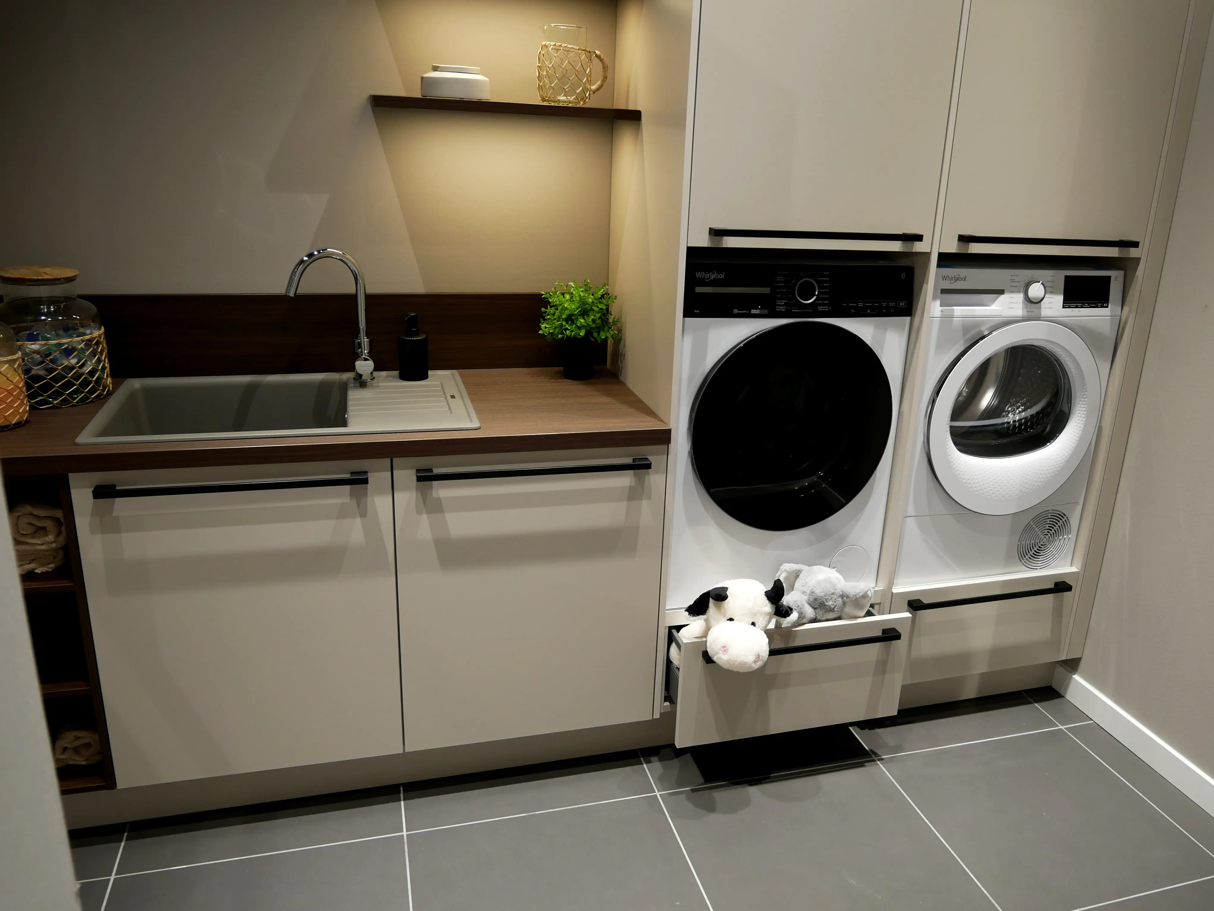 IXINA VOIT PLUS GRAND À AMIENS