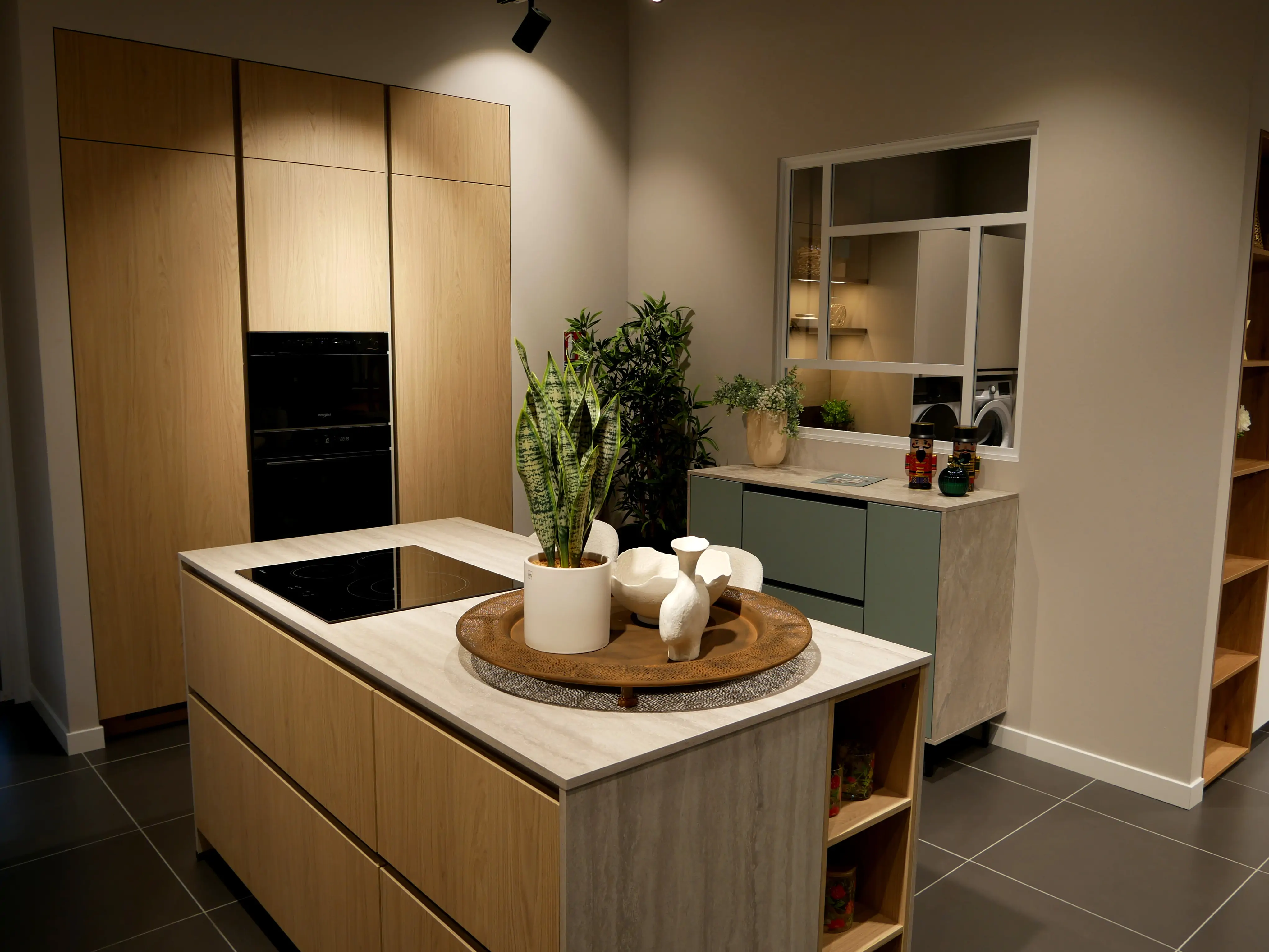 IXINA VOIT PLUS GRAND À AMIENS