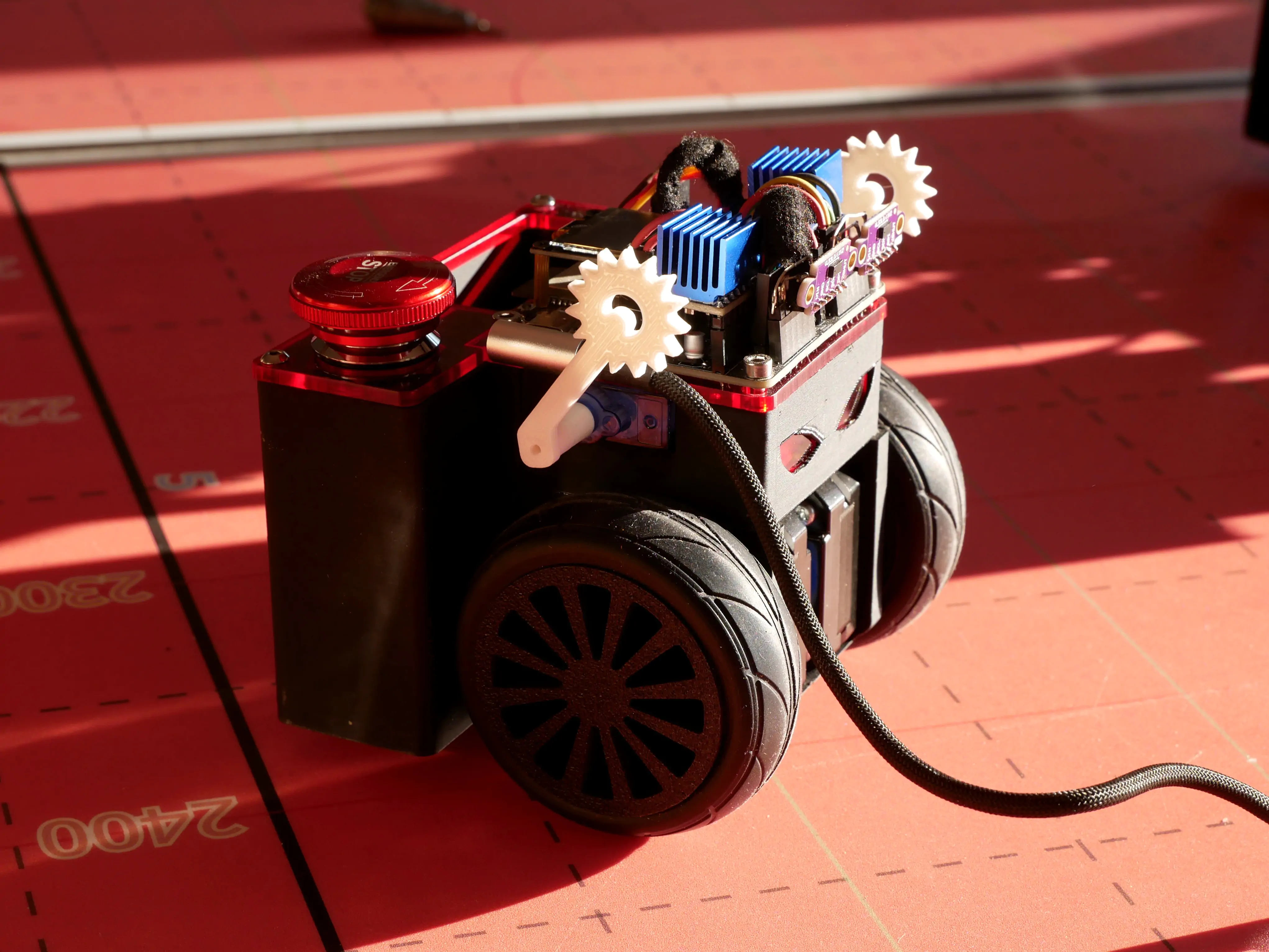 UNE SOUCOUPE POUR LES INGÉNIEURS