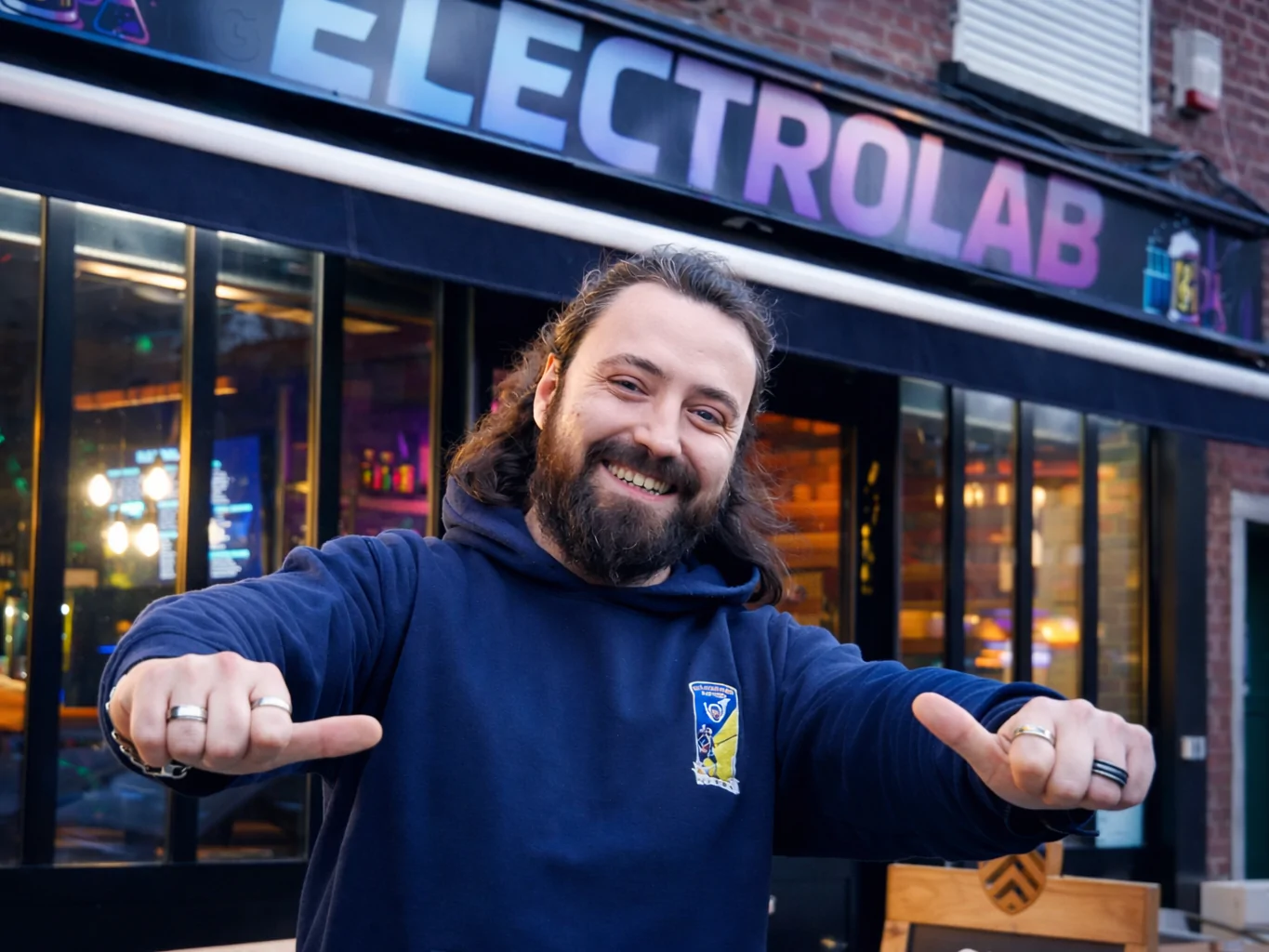 UN NOUVEAU BAR ÉLECTRO