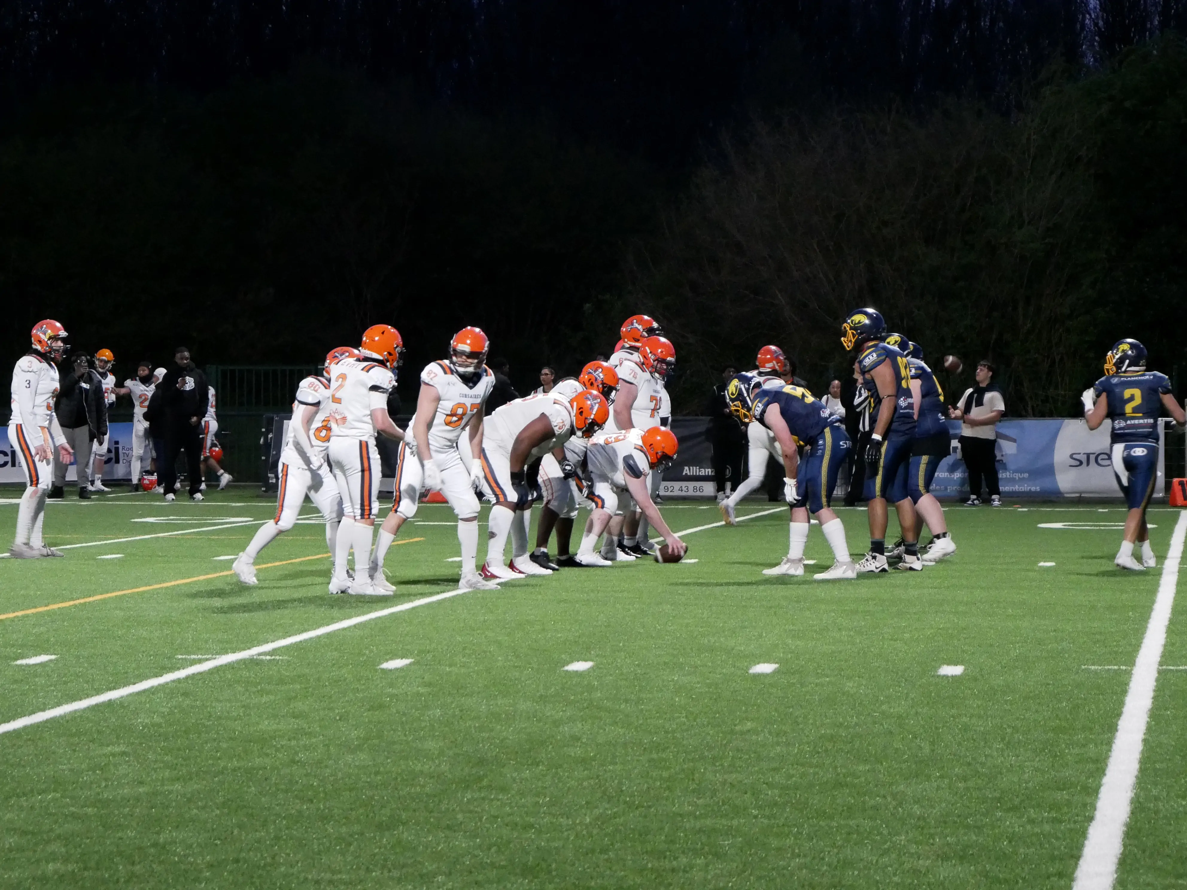 À L’ABORDAGE DES CORSAIRES