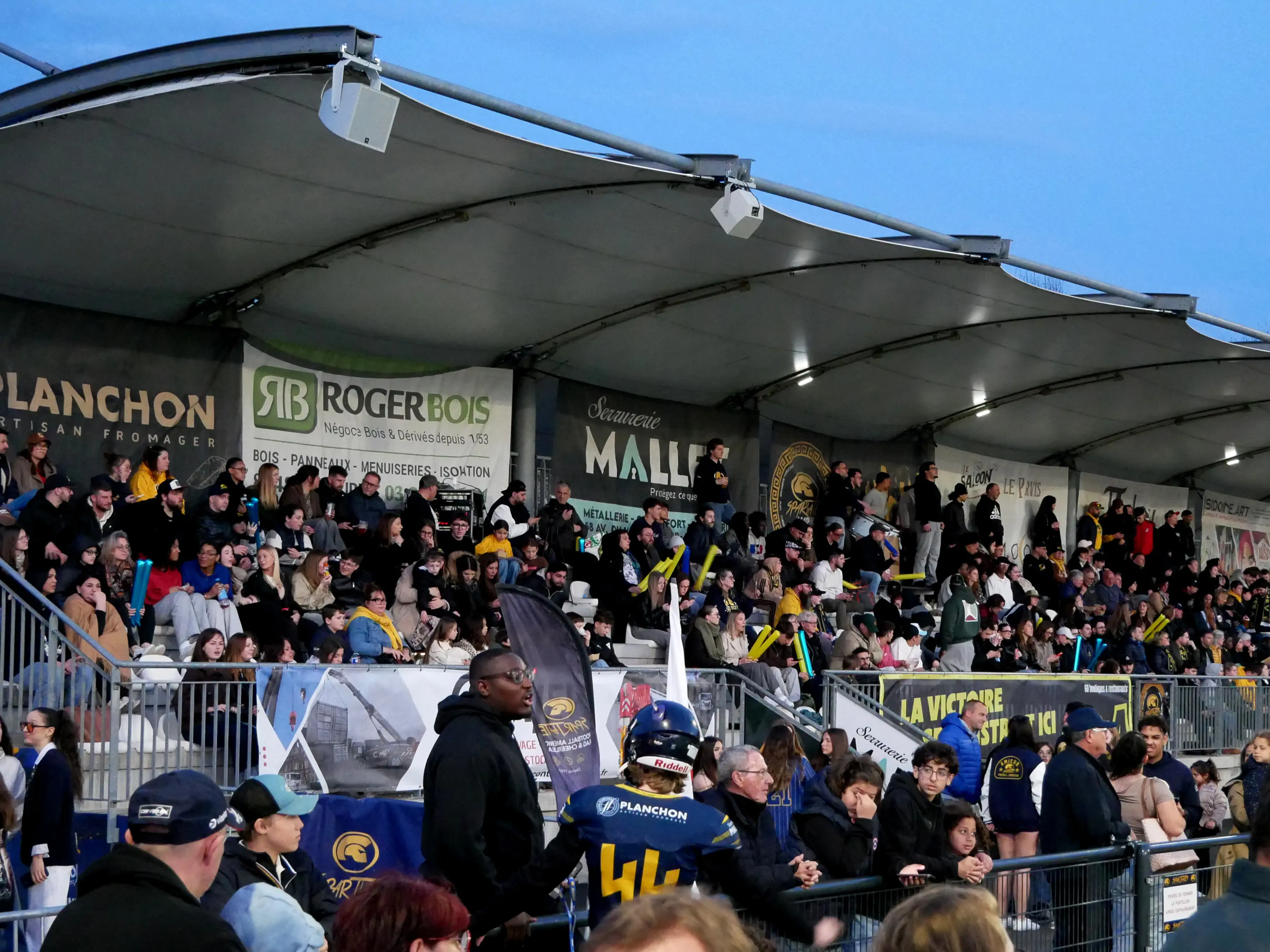 À L’ABORDAGE DES CORSAIRES