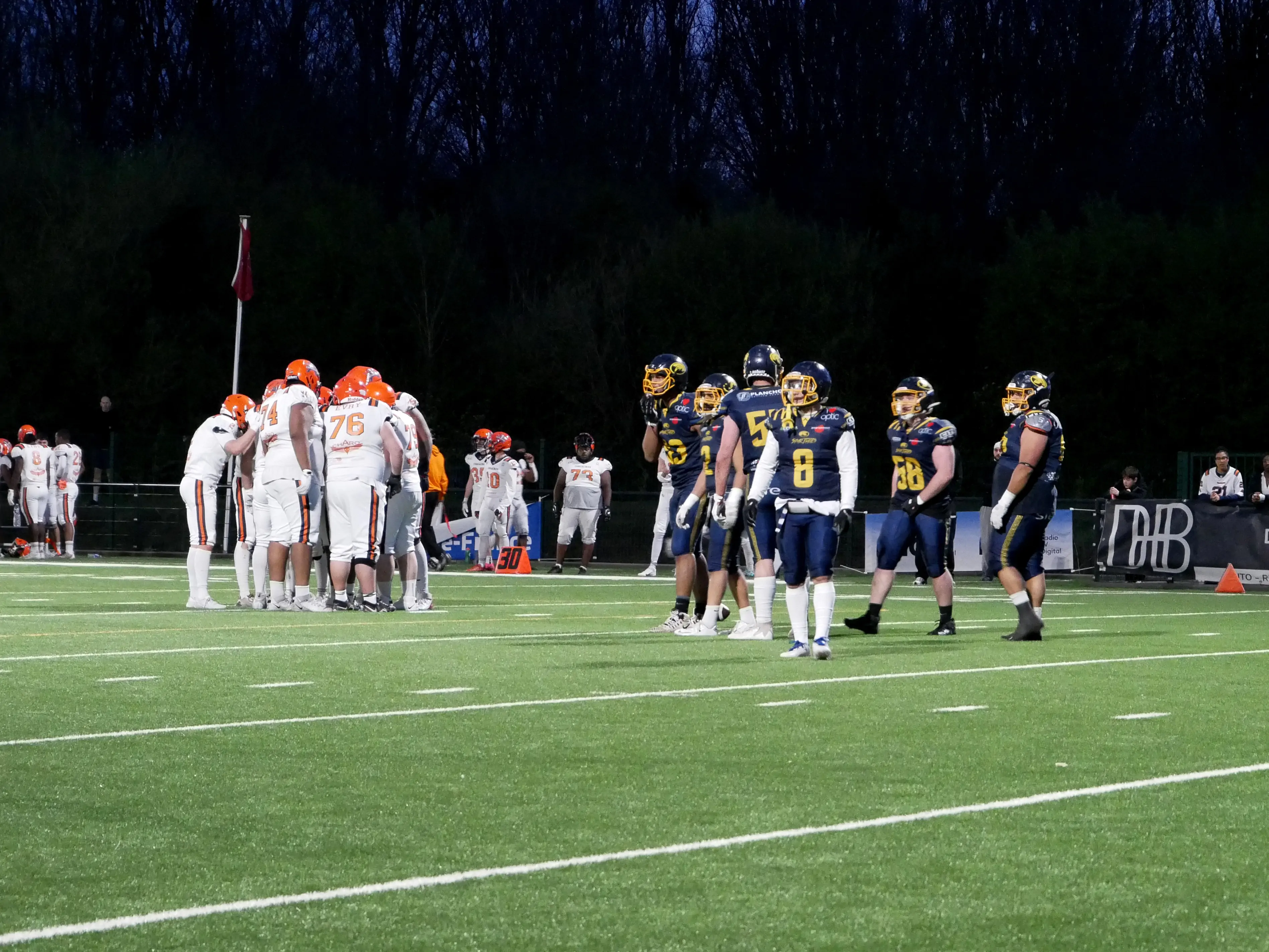 À L’ABORDAGE DES CORSAIRES