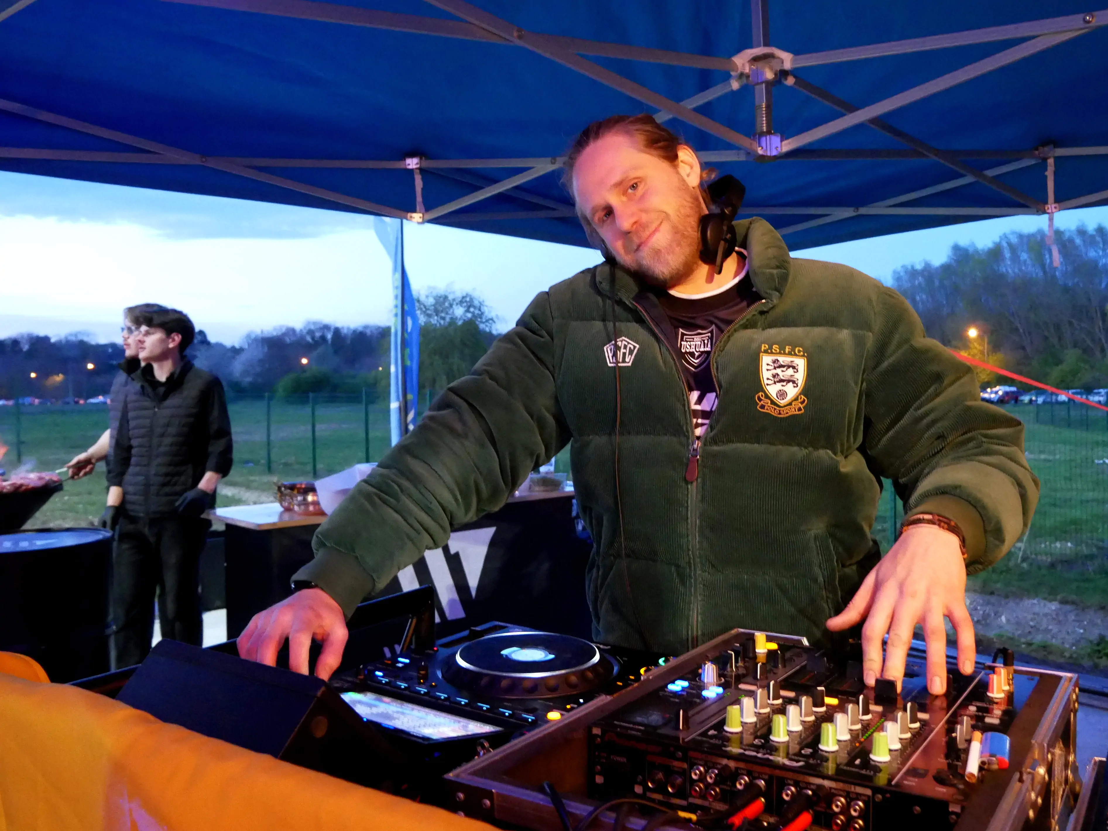 À L’ABORDAGE DES CORSAIRES