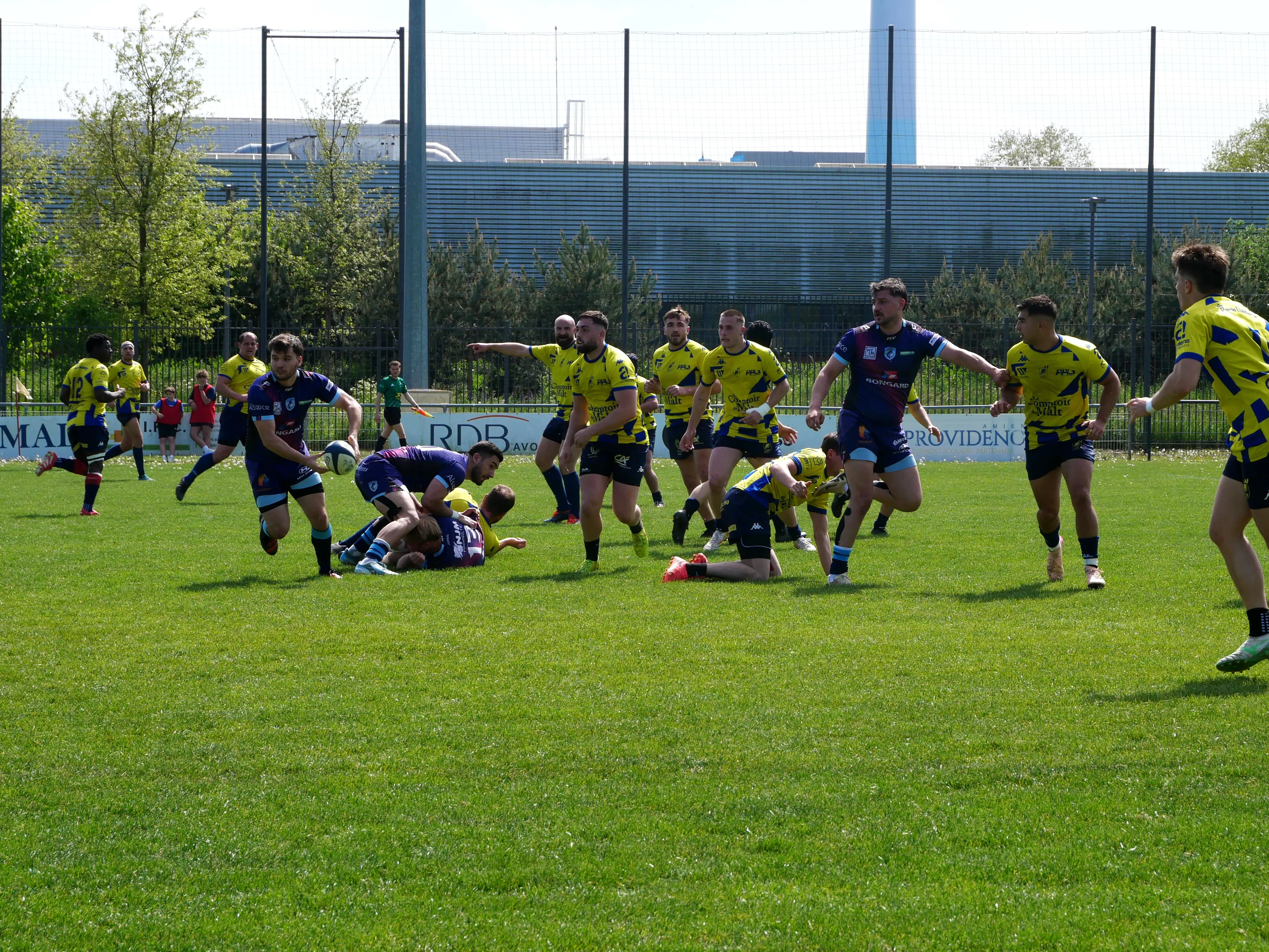 VICTOIRE POUR NOS RUGBYMEN