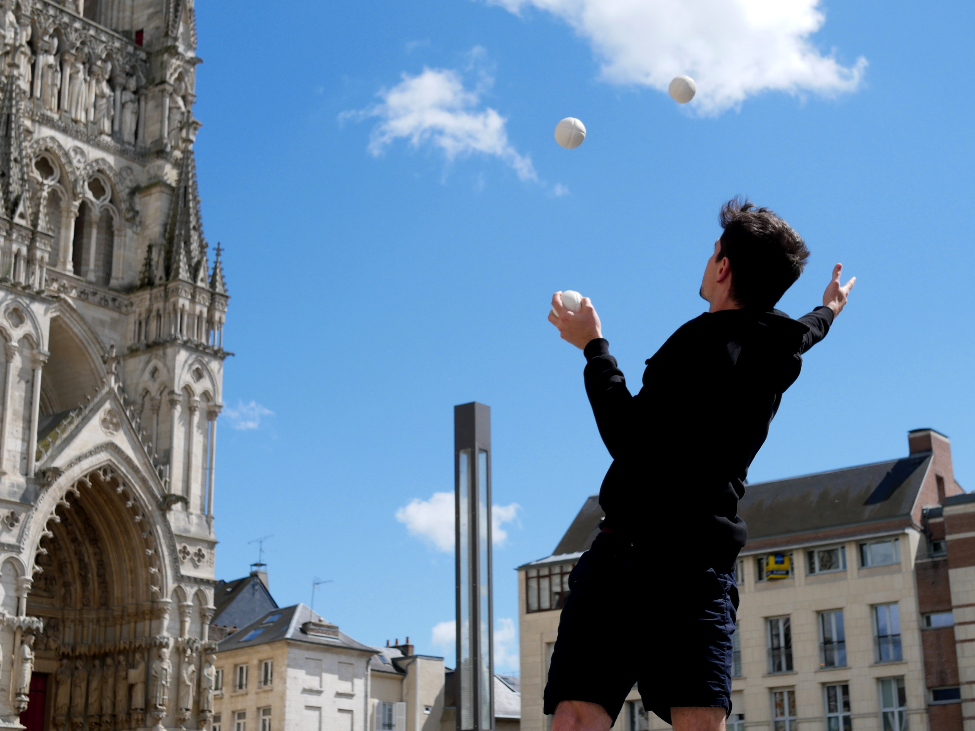 UN AMIÉNOIS JONGLEUR INTERNATIONAL