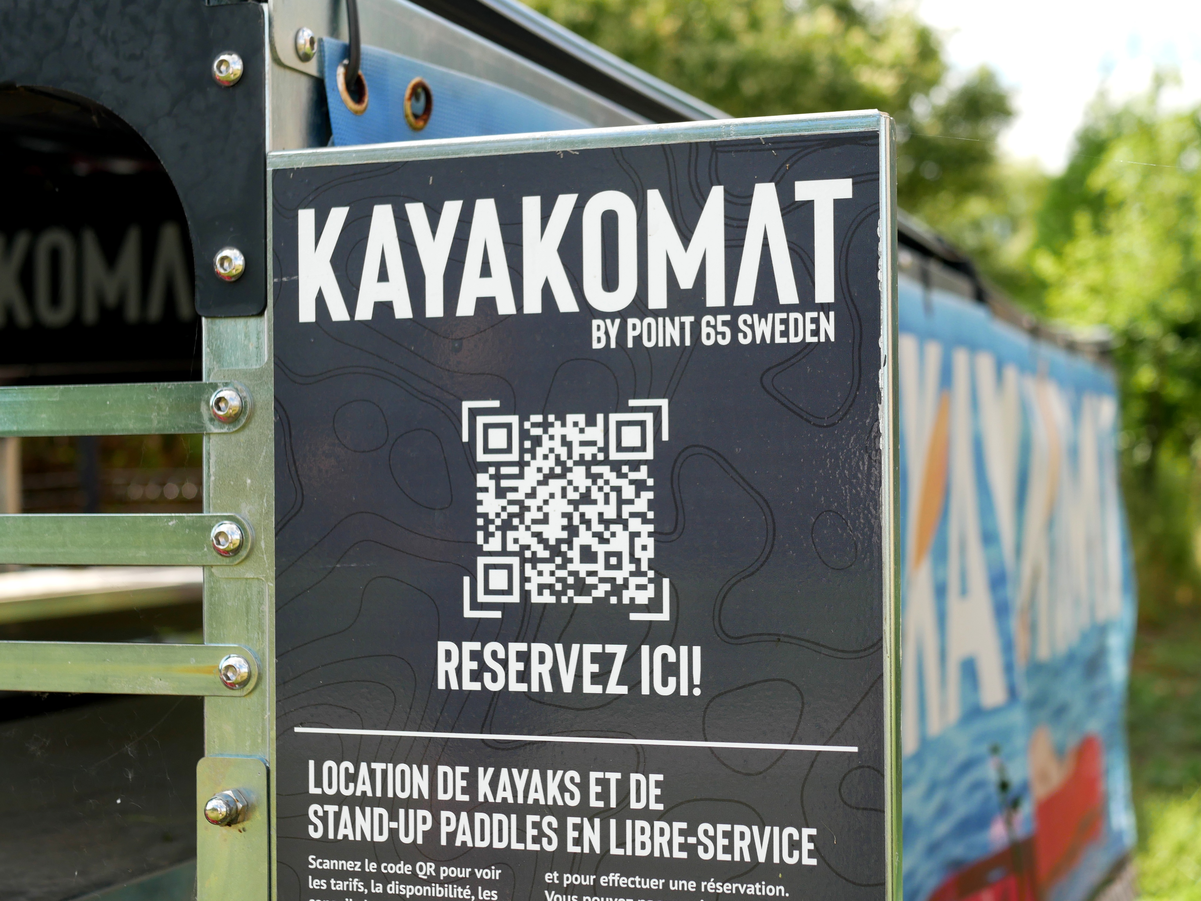 DES CANOËS EN LIBRE-SERVICE