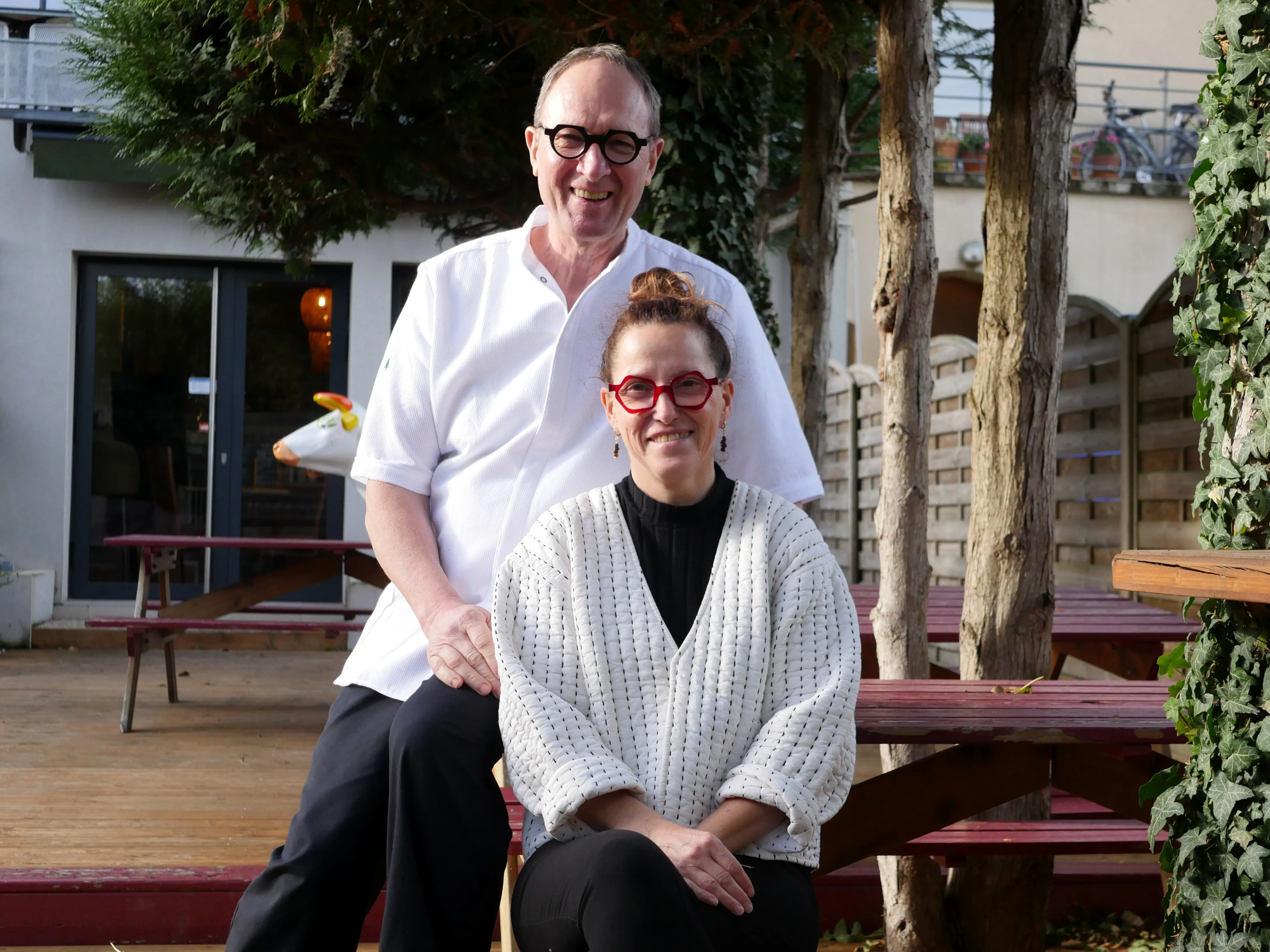 LA BONNE TABLE QUI COULE DE SOURCE